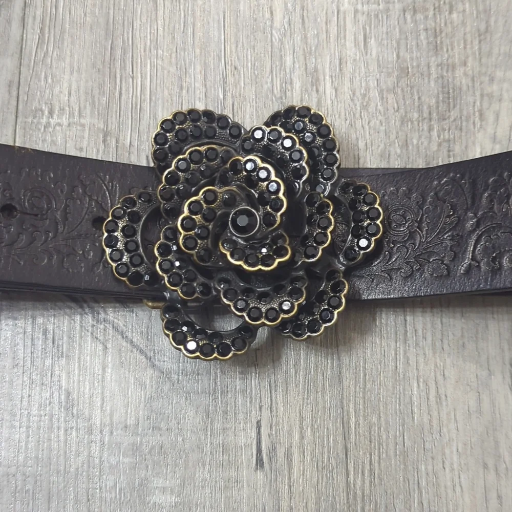 Vintage Fossil Rhinestone Rose Buckle Black Leather Belt - Picture 2 of 8